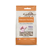 Dog food with store freeze dried meat