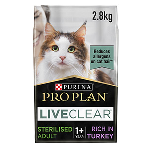 Purina ONE Adult Dry Cat Food Chicken and Wholegrains 6kg | Pets At Home