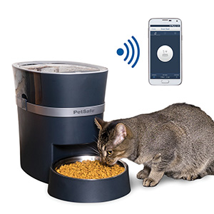 Phone controlled pet sales feeder