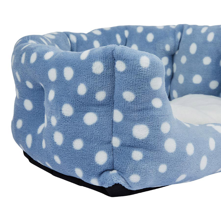 Pets at Home Spotty Clamshell Cat Bed Blue | Pets At Home